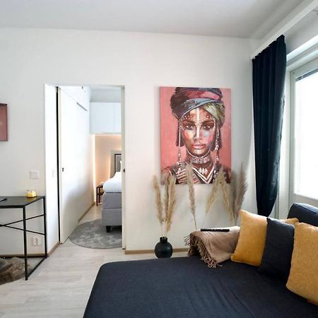 1Br Suite - King Size Bed - Wi-Fi - Gym & Sauna 罗瓦涅米 外观 照片
